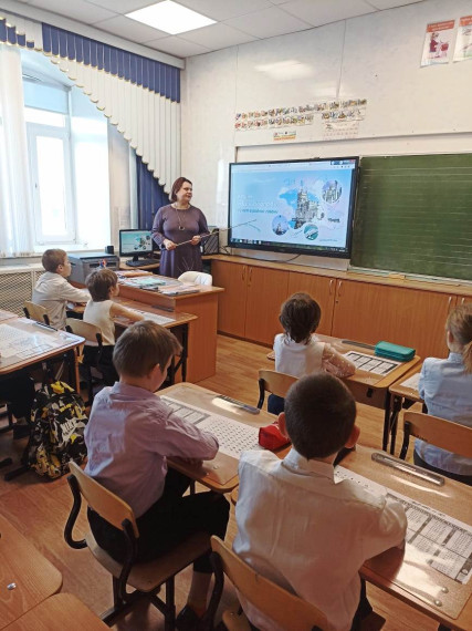 КРЫМ И СЕВАСТОПОЛЬ: 10 ЛЕТ В РОДНОЙ ГАВАНИ.